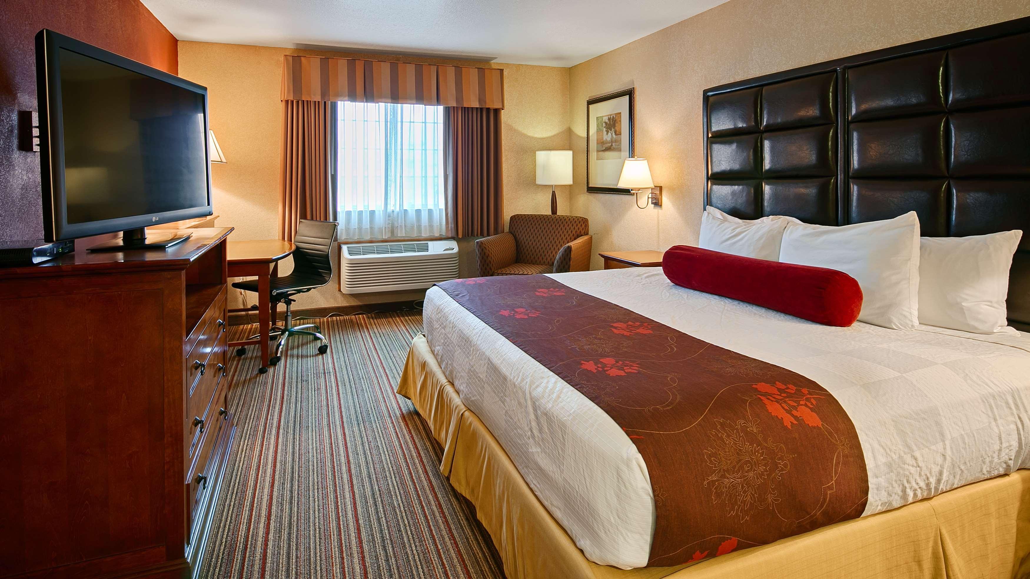 Best Western Plus Rama Inn & Suites ลาแกรนด์ ภายนอก รูปภาพ