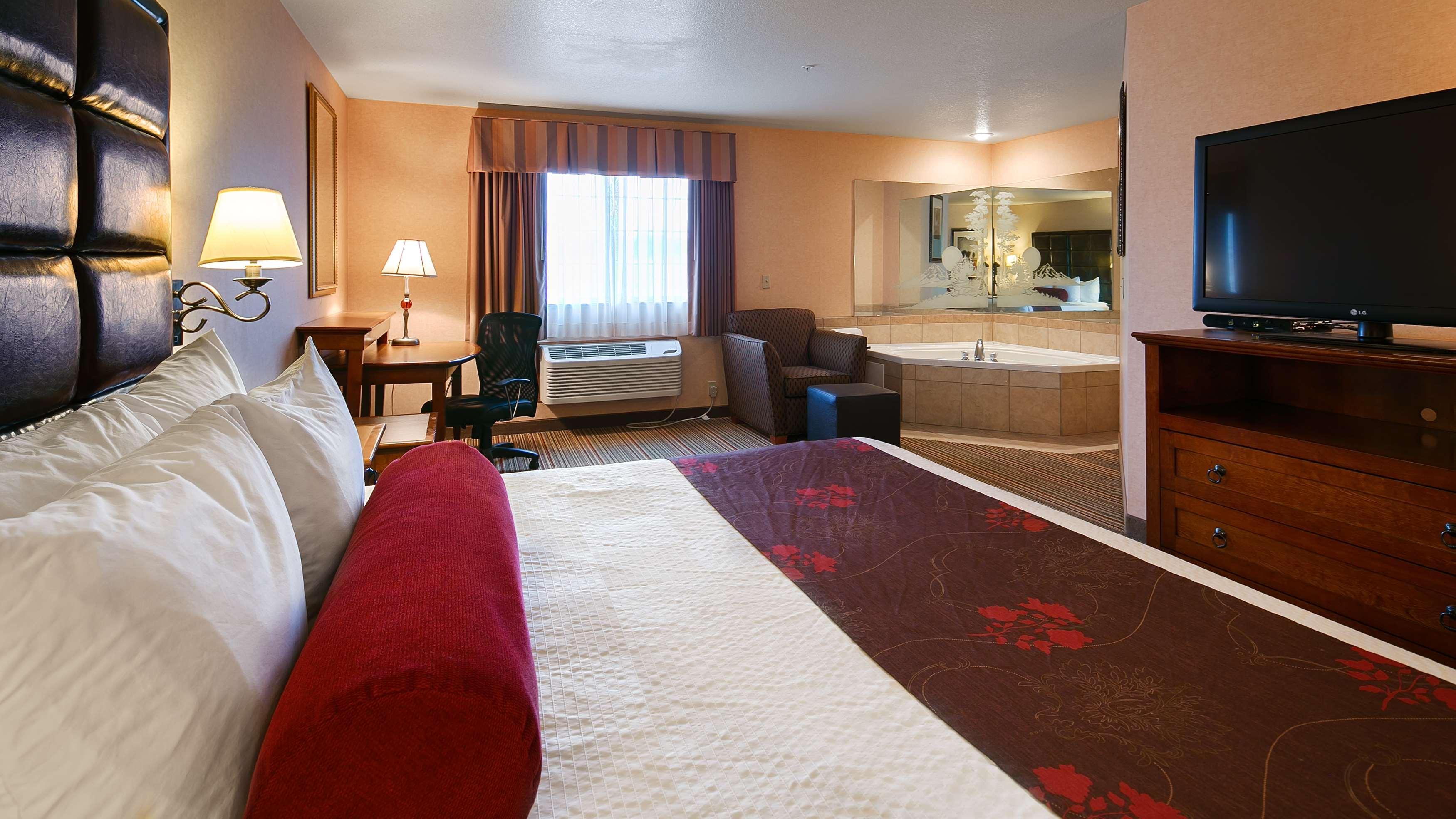 Best Western Plus Rama Inn & Suites ลาแกรนด์ ภายนอก รูปภาพ