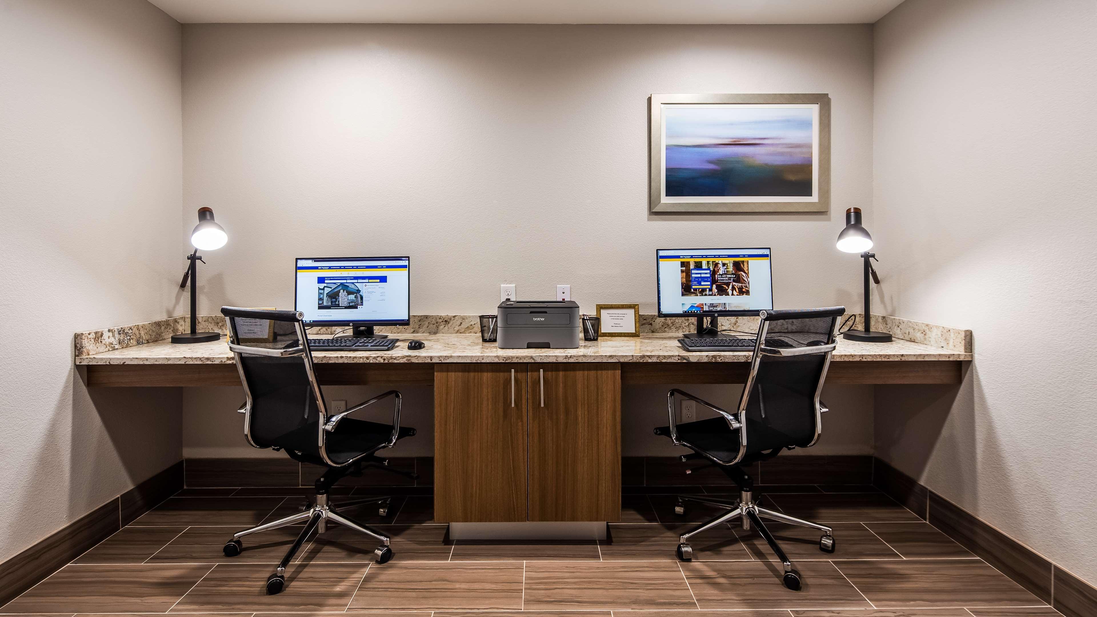 Best Western Plus Rama Inn & Suites ลาแกรนด์ ภายนอก รูปภาพ