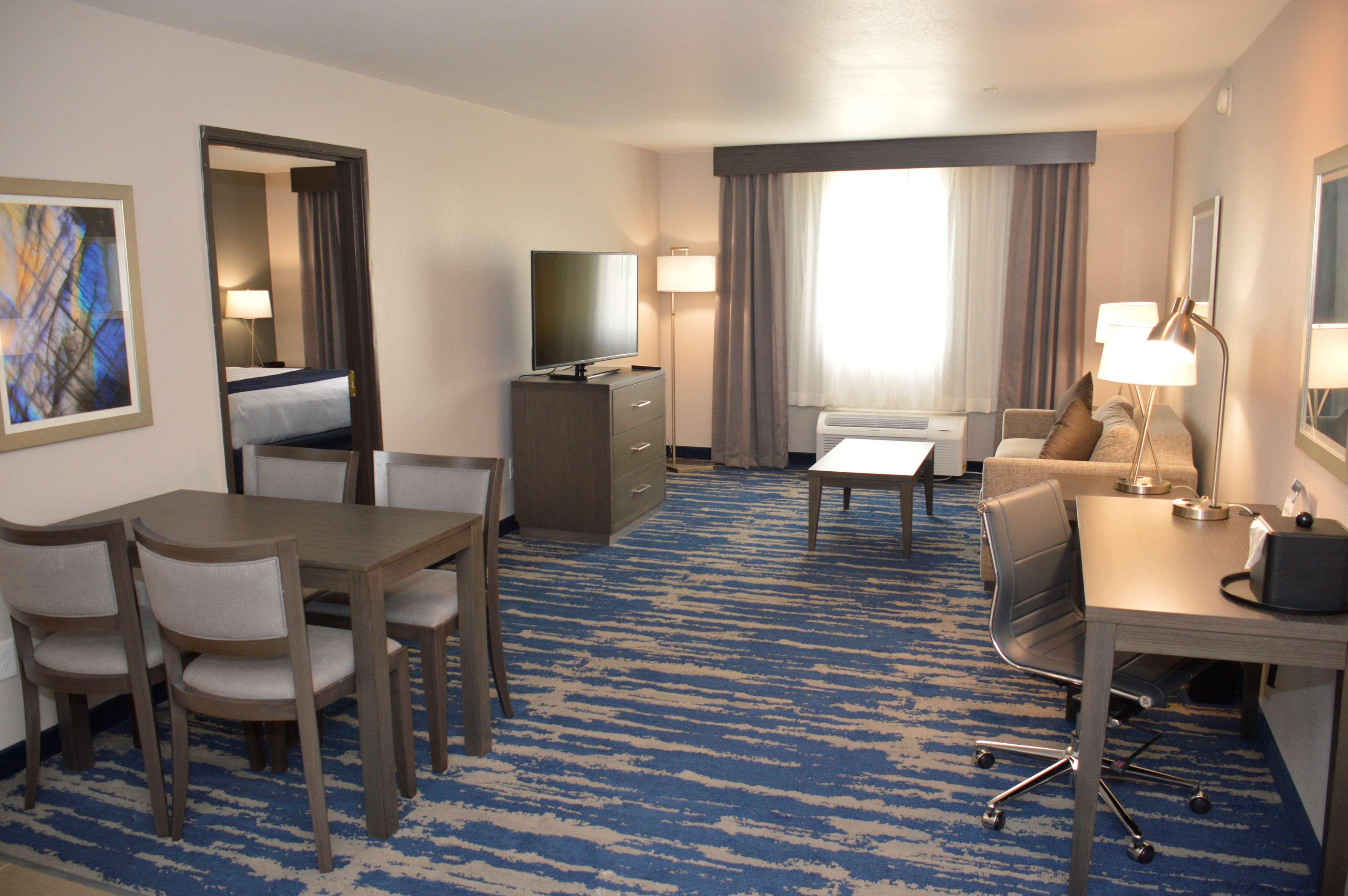 Best Western Plus Rama Inn & Suites ลาแกรนด์ ภายนอก รูปภาพ