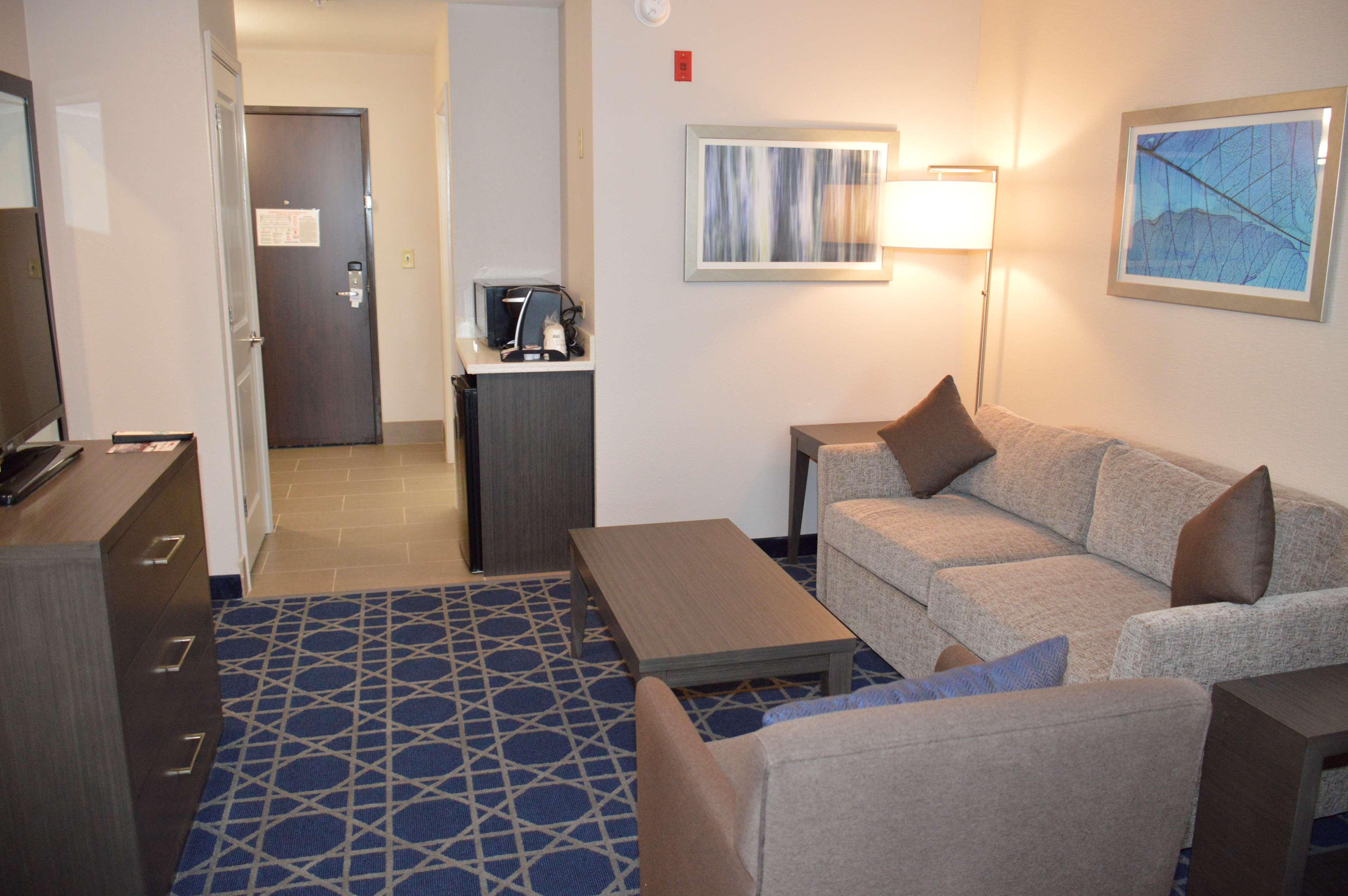 Best Western Plus Rama Inn & Suites ลาแกรนด์ ภายนอก รูปภาพ