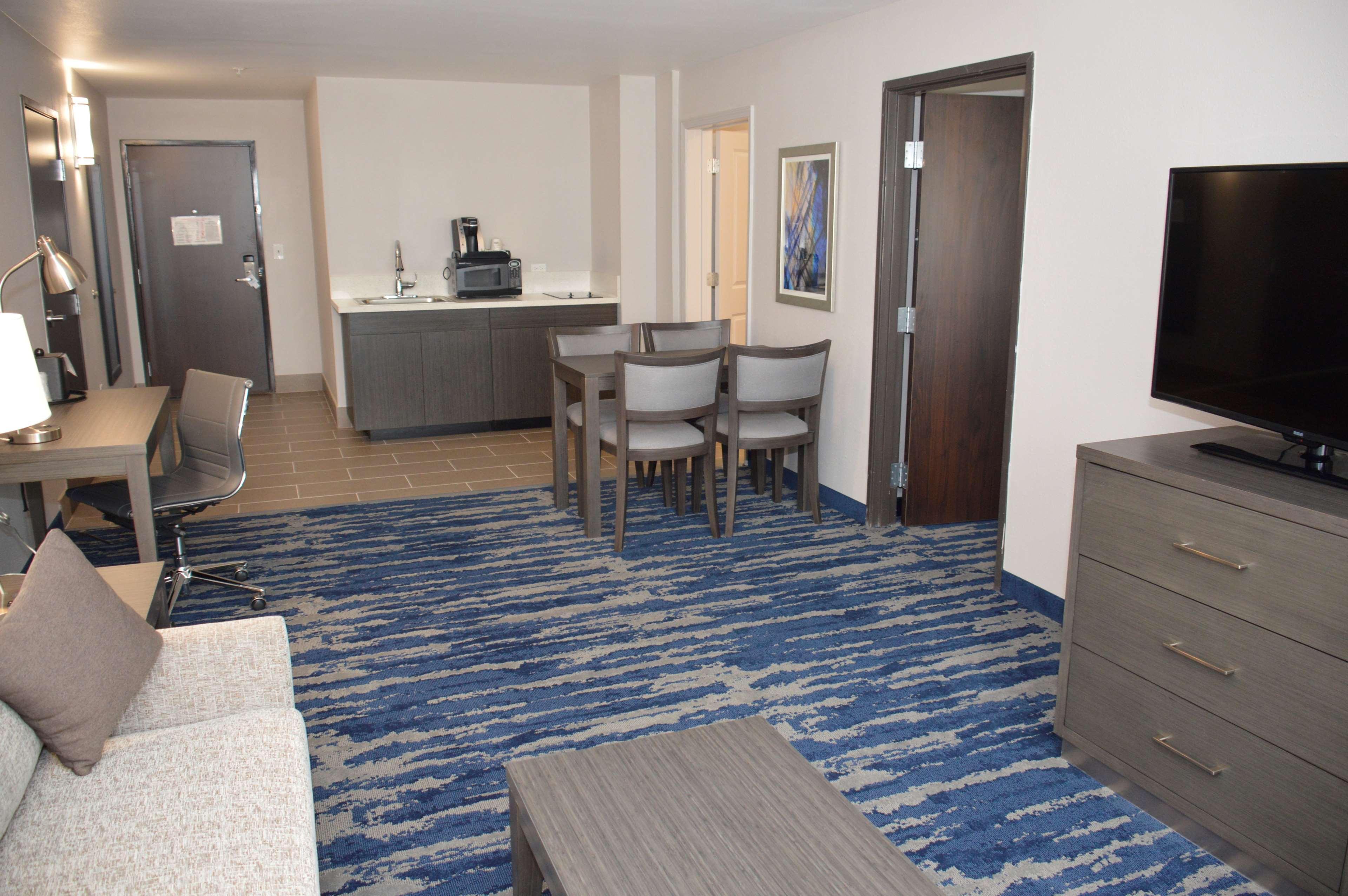 Best Western Plus Rama Inn & Suites ลาแกรนด์ ภายนอก รูปภาพ