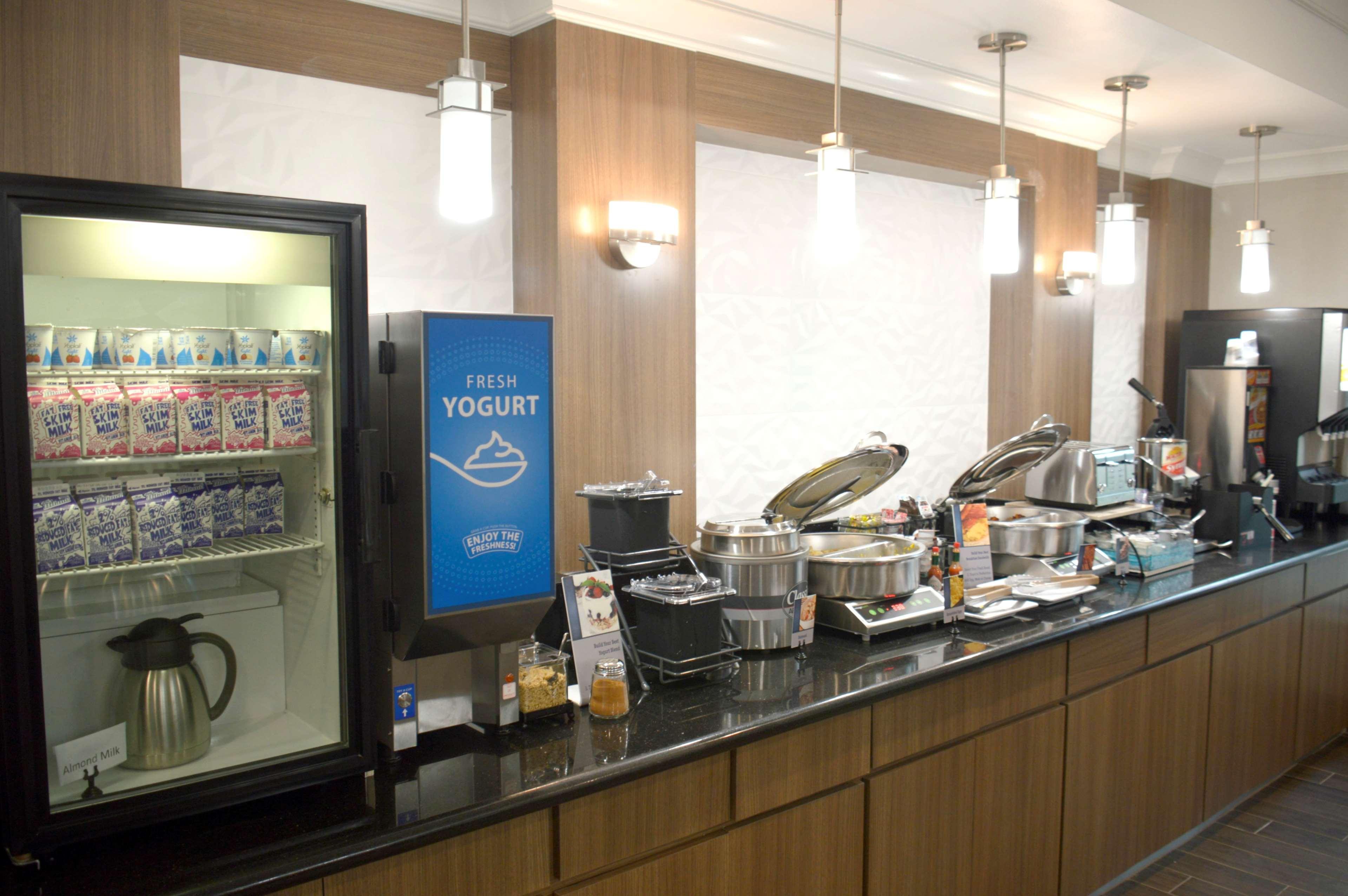 Best Western Plus Rama Inn & Suites ลาแกรนด์ ภายนอก รูปภาพ