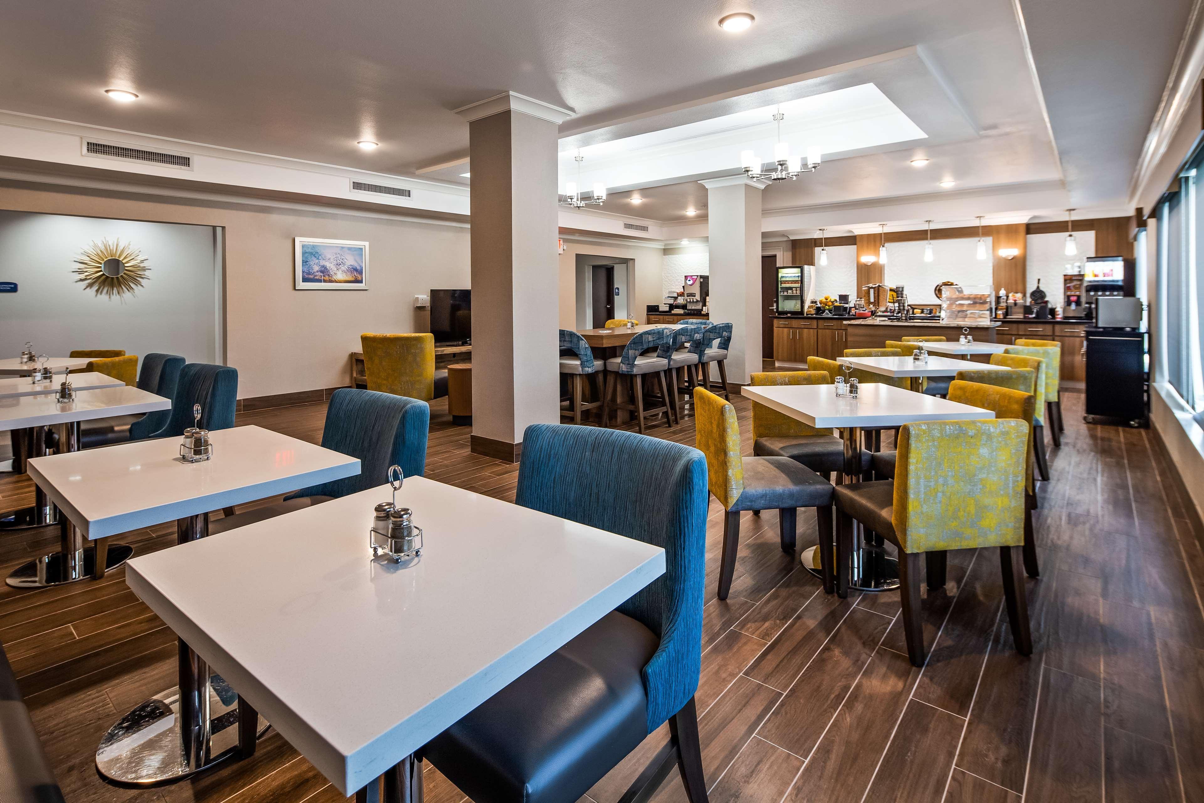 Best Western Plus Rama Inn & Suites ลาแกรนด์ ภายนอก รูปภาพ