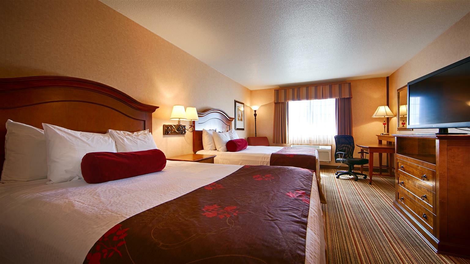 Best Western Plus Rama Inn & Suites ลาแกรนด์ ภายนอก รูปภาพ